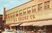 Kresge sur la rue principale, 31 Juillet 1962, Rouyn-Noranda (Québec).